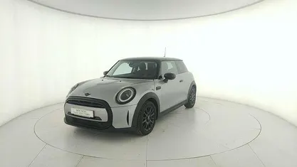 Grigio Usata 2024 Mini Cooper Classic Due volumi | 24.400 € (Buon prezzo)