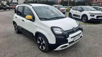 Bianco Usata 2025 Fiat Panda Cross Cross Due volumi | 13.500 € (Buon prezzo)