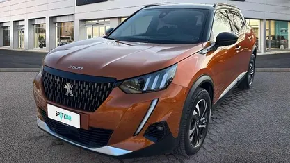 Arancione Usata 2021 Peugeot 2008 GT SUV | 19.500 € (Buon prezzo)