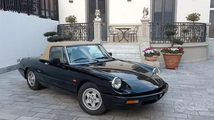 Usata Alfa Romeo Spider 109 CV (80 kW) 1992 Nero Cabrio