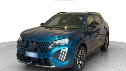 Usata Peugeot 2008 Allure 101 CV (74 kW) 2025 Blu obsession SUV