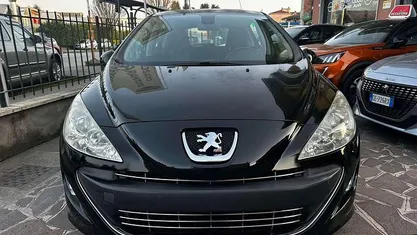 Usata Peugeot 308 Premium 112 CV (82 kW) 2010 Berlina