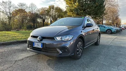 Grigio Usata 2023 VW Polo Life Due volumi | 19.900 € (Buon prezzo)