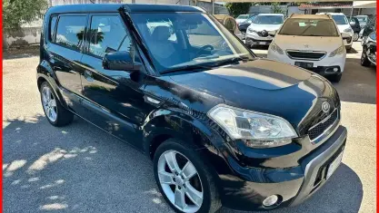 Usata Kia Soul 128 CV (94 kW) 2010 Nero SUV