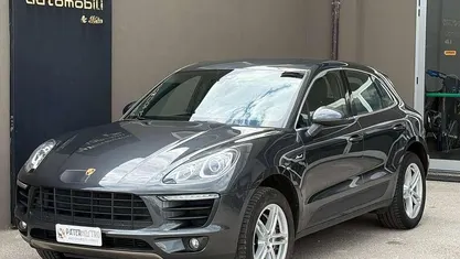 Grigio Usata 2017 Porsche Macan SUV | 29.999 € (Super prezzo)