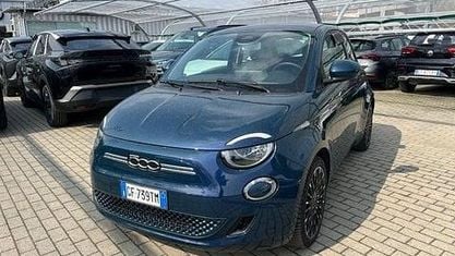 Używany Fiat 500e Icon 86 kW (118 KM) 2021 Zielony Hatchback