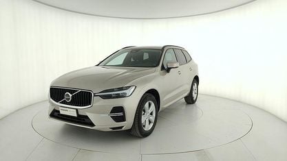 Usado Volvo XC60 Core 197 CV (144 kW) 2022 Plateado SUV