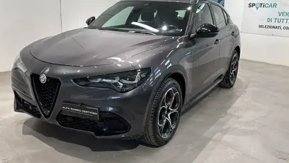 Usata Alfa Romeo Stelvio Veloce 210 CV (154 kW) 2024 Grigio SUV