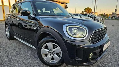 Nero Usata 2021 Mini One D Countryman Business SUV | 20.900 € (Buon prezzo)
