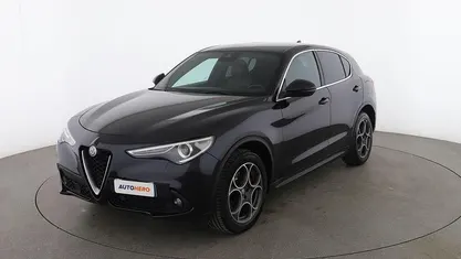Nero Usata 2018 Alfa Romeo Stelvio Super SUV | 19.499 € (Buon prezzo)
