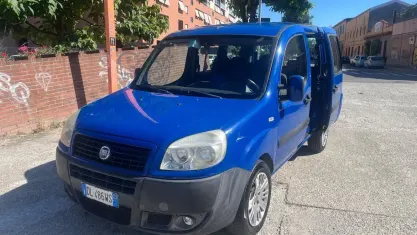 Usata Fiat Doblò Dynamic 77 CV (56 kW) 2007 Blu Monovolume