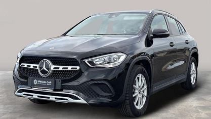 Gebraucht Mercedes GLA180 Business 116 PS (85 kW) 2021 Schwarz SUV
