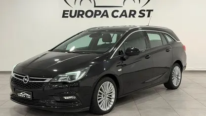 Usata Opel Astra Innovation 136 CV (100 kW) 2019 Nero Station wagon