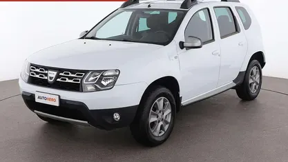 Bianco Usata 2016 Dacia Duster Lauréate SUV | 10.399 € (Buon prezzo)