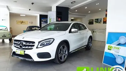 Usata Mercedes GLA200 Premium 136 CV (100 kW) 2017 Bianco SUV