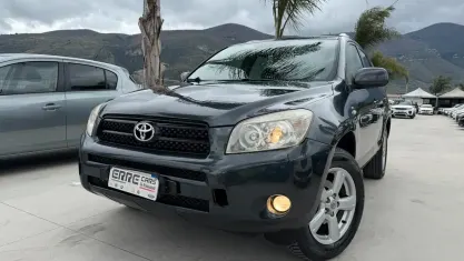 Usata Toyota RAV4 136 CV (100 kW) 2008 Nero SUV