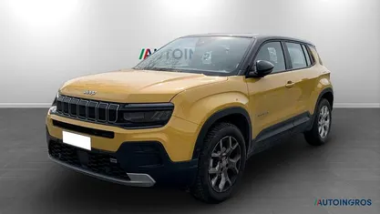 Käytetty Jeep Avenger Altitude 101 HP (74 kW) 2023 Keltainen Katumaasturi