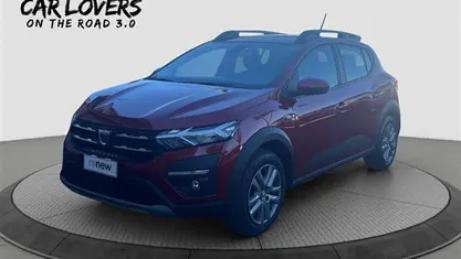 Rosso Usata 2022 Dacia Sandero Comfort Due volumi | 13.490 € (Buon prezzo)