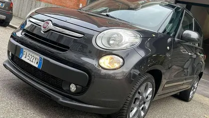 Usata 2015 Fiat 500L Lounge Monovolume | 14.500 €
