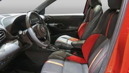 Usata Toyota Yaris Cross 116 CV (85 kW) 2022 Argento SUV