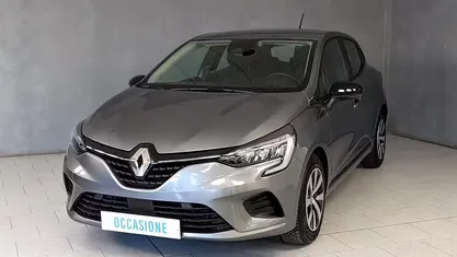 Usata Renault Clio V Equilibre 91 CV (66 kW) 2023 Grigio Berlina