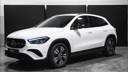 Bianco Nuova 2026 Mercedes GLA200 Advanced SUV | 46.989 € (Buon prezzo)