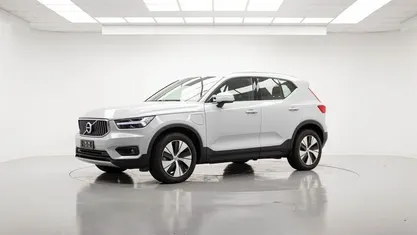 Nero [019] Usata 2021 Volvo XC40 Inscription SUV | 25.890 € (Buon prezzo)