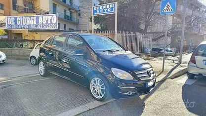 Nero Usata 2009 Mercedes B180 Monovolume | 3850 € (Buon prezzo)
