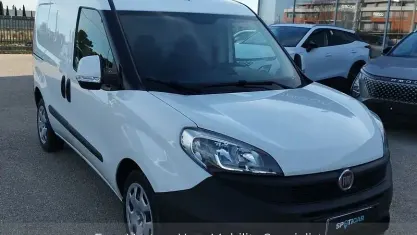 Usata Fiat Doblò 105 CV (77 kW) 2017 Bianco Monovolume