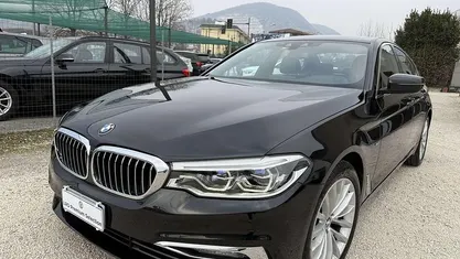 Usata BMW 520 Luxury Line 190 CV (139 kW) 2017 Nero Berlina