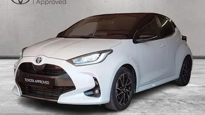 Usata Toyota Yaris Hybrid Style 116 CV (85 kW) 2022 Bianco Berlina