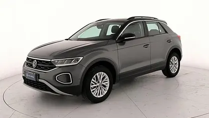 Usata 2024 VW T-Roc Life SUV | 27.500 € (Buon prezzo)