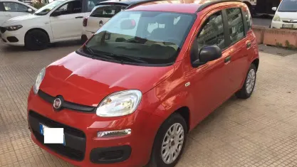 Usata Fiat Panda Easy 69 CV (50 kW) 2013 Rosso Utilitaria