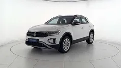 Pure white nero Usata 2024 VW T-Roc Life SUV | 27.900 € (Ottimo prezzo)