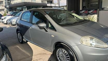 Usata Fiat Grande Punto Emotion 90 CV (66 kW) 2009 Grigio Utilitaria