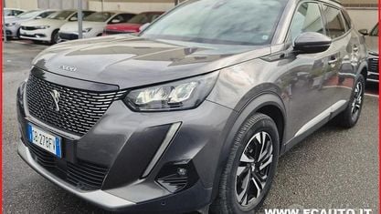 Usata Peugeot 2008 GT-line 131 CV (96 kW) 2020 Grigio SUV