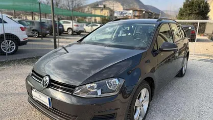 Usata VW Golf VII Trendline 90 CV (66 kW) 2016 Nero Station wagon
