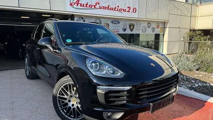 Usata Porsche Cayenne Platinum Edition 250 CV (183 kW) 2018 Nero mettalizzzato SUV
