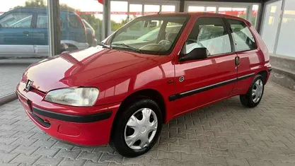 Rosso Usata 1998 Peugeot 106 Due volumi | 2900 € (Buon prezzo)