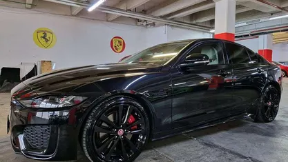 Usata Jaguar XE R-Dynamic 204 CV (150 kW) 2022 Berlina