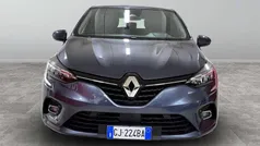 N.d Usata 2022 Renault Clio V Business Tre volumi | 14.900 € (Buon prezzo)