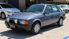 Usata 1988 Ford Escort Tre volumi | 4900 €