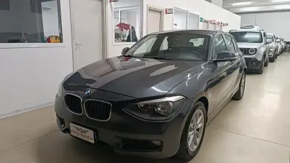 Usata BMW 118 Sport Line 143 CV (105 kW) 2014 Grigio Utilitaria