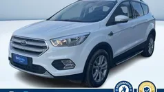 Bianco pastello Usata 2018 Ford Kuga Business Edition SUV | 14.700 € (Ottimo prezzo)