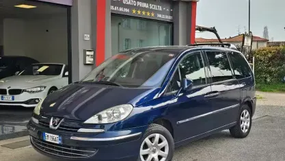 Usata Peugeot 807 163 CV (119 kW) 2012 Blu Monovolume