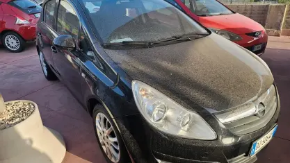 Usata Opel Corsa Club 80 CV (58 kW) 2009 Nero Utilitaria