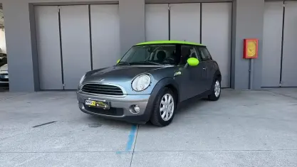 Usata Mini ONE 75 CV (55 kW) 2010 Grigio Utilitaria