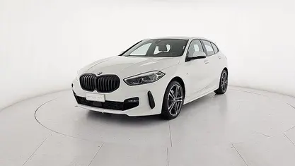 Usata BMW 116 M Sport 116 CV (85 kW) 2023 Bianco Utilitaria