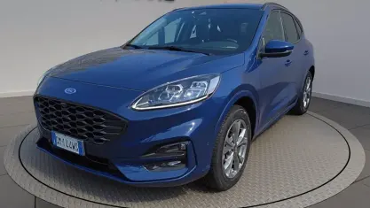 Usata Ford Kuga ST-Line X 190 CV (139 kW) 2023 Blu blazer SUV