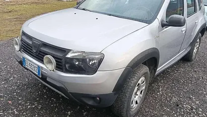 Usata Dacia Duster Lauréate 90 CV (66 kW) 2012 SUV